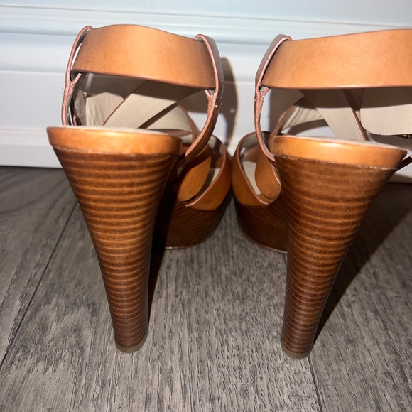 Michael Kors Tan Platforms - Picture 4 of 5